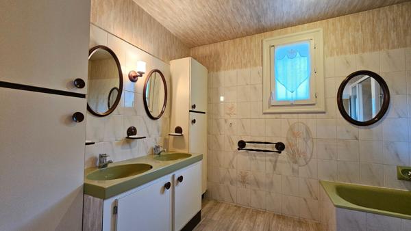 Maison Niort 7 pièce(s) 185 m2