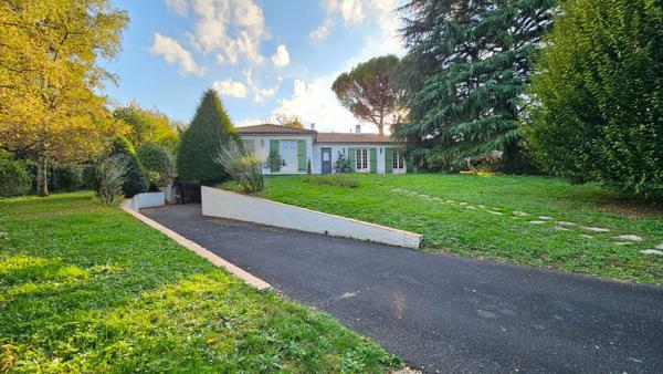 Maison Niort 7 pièce(s) 185 m2