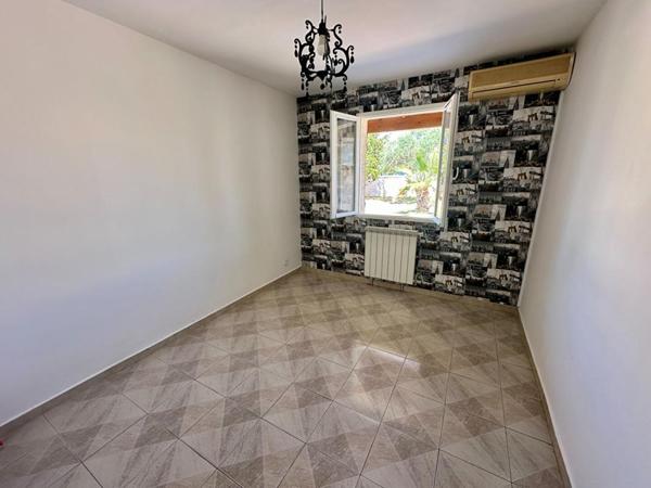 Villa 5 chambres avec piscine et annexe -LATTES BOIRARGUES