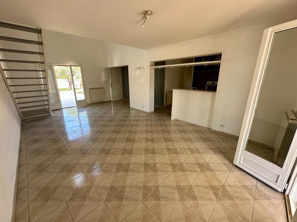 Villa 5 chambres avec piscine et annexe -LATTES BOIRARGUES