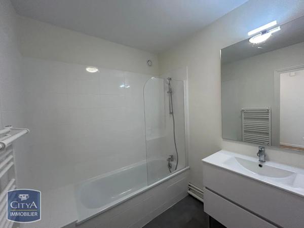Appartement à louer 4 pièces 90.6m² Lyon (69004)