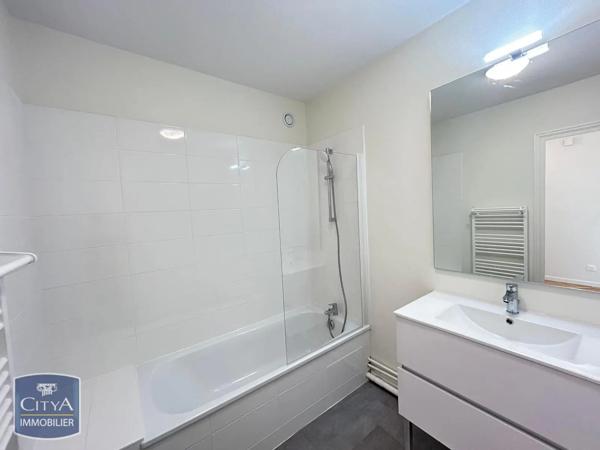 Appartement à louer 4 pièces 90.6m² Lyon (69004)