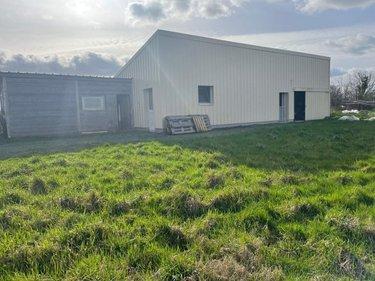 Bien agricole à vendre à Aron en Mayenne (53440), ref : 046/846