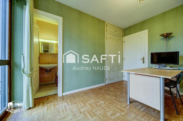 Maison individuelle de plain-pied avec sous-sol complet