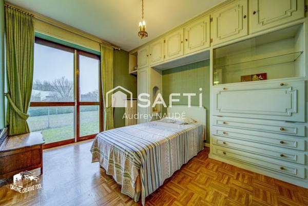 Maison individuelle de plain-pied avec sous-sol complet