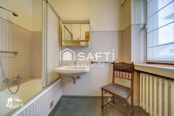 Maison individuelle de plain-pied avec sous-sol complet