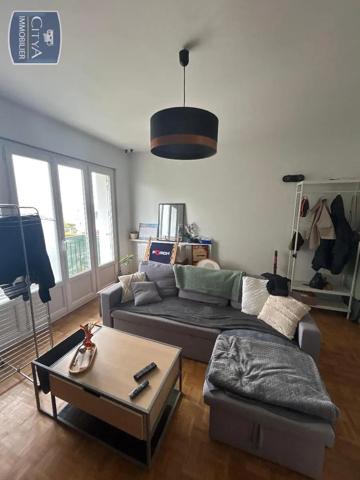 Appartement à louer 2 pièces 48.04m² Tours (37100)