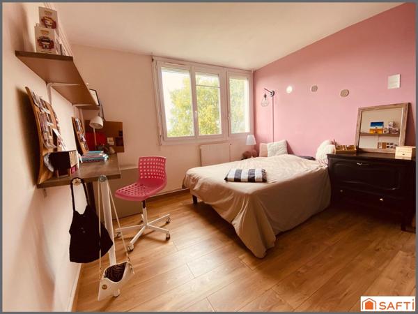 SECTEUR SUD / COUP DE COEUR / T3 LUMINEUX ET TRAVERSANT, 63M2 ENTIEREMENT RENOVE AVEC GOUT / CAVE !! PAS DE TRAVAUX A PREVOIR !