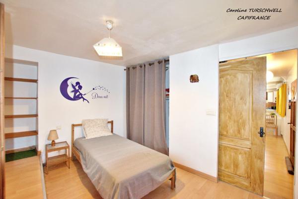 MARSEILLE 12EME - LES TROIS LUCS - PROPRIETE EXCEPTIONNELLE AVEC PISCINE - MAISON PRINICPALE ET APPARTEMENT 3 PIECES