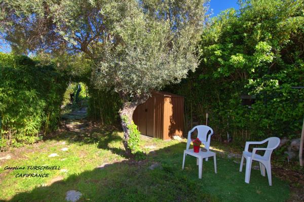 MARSEILLE 12EME - LES TROIS LUCS - PROPRIETE EXCEPTIONNELLE AVEC PISCINE - MAISON PRINICPALE ET APPARTEMENT 3 PIECES