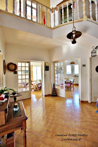 MARSEILLE 12EME - LES TROIS LUCS - PROPRIETE EXCEPTIONNELLE AVEC PISCINE - MAISON PRINICPALE ET APPARTEMENT 3 PIECES