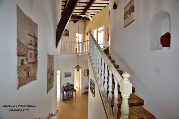 MARSEILLE 12EME - LES TROIS LUCS - PROPRIETE EXCEPTIONNELLE AVEC PISCINE - MAISON PRINICPALE ET APPARTEMENT 3 PIECES