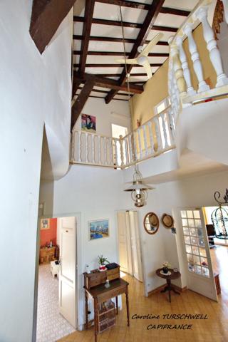 MARSEILLE 12EME - LES TROIS LUCS - PROPRIETE EXCEPTIONNELLE AVEC PISCINE - MAISON PRINICPALE ET APPARTEMENT 3 PIECES