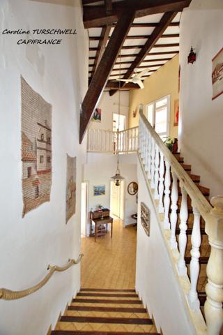 MARSEILLE 12EME - LES TROIS LUCS - PROPRIETE EXCEPTIONNELLE AVEC PISCINE - MAISON PRINICPALE ET APPARTEMENT 3 PIECES