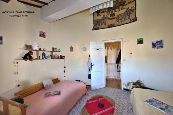 MARSEILLE 12EME - LES TROIS LUCS - PROPRIETE EXCEPTIONNELLE AVEC PISCINE - MAISON PRINICPALE ET APPARTEMENT 3 PIECES