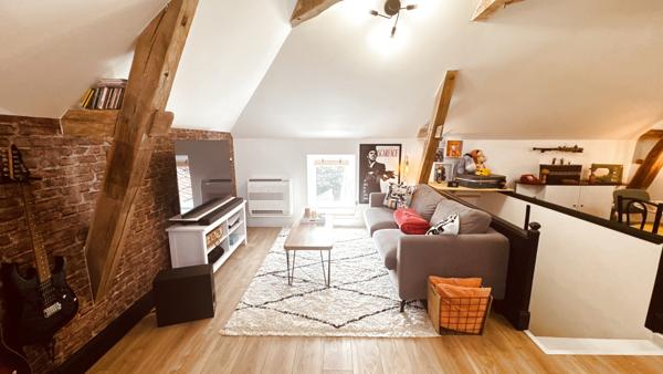 Vault-de-Lugny (89200) Maison bourgeoise avec corps de ferme située dans le secteur de VAULT -DE-LUGNY à 263 220 €