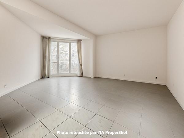 Appartement F3 66m² proche centre ville et METRO 11