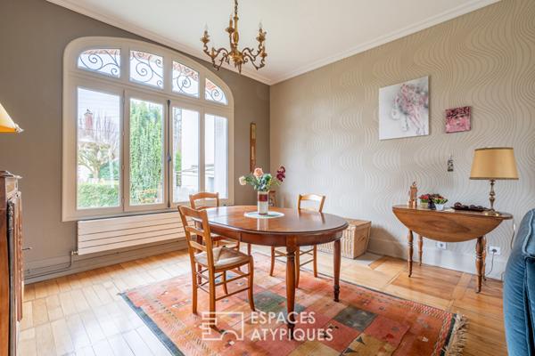 Maison de ville des années 30 avec jardin et garage