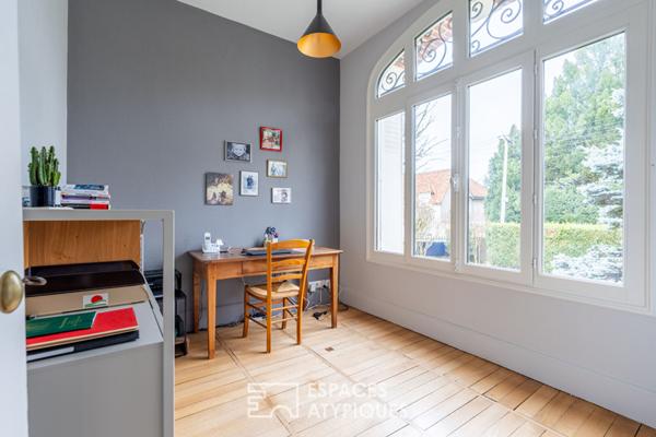 Maison de ville des années 30 avec jardin et garage