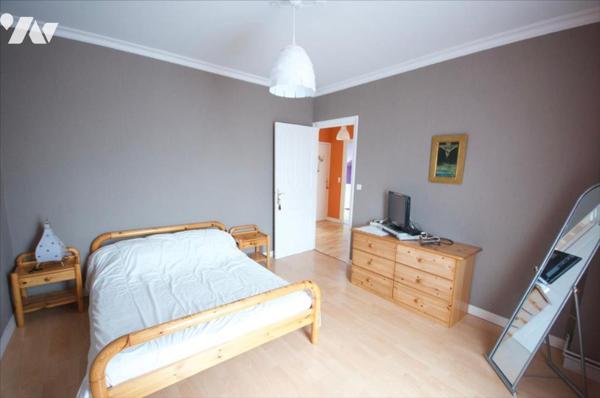 Maison individuelle + 4 logements loués