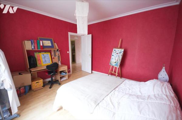 Maison individuelle + 4 logements loués