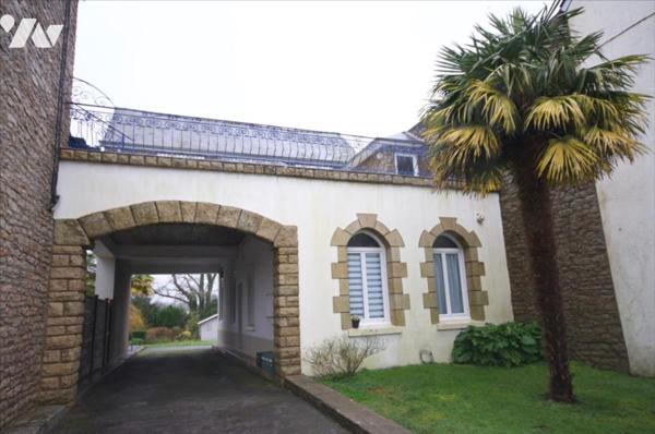 Maison individuelle + 4 logements loués