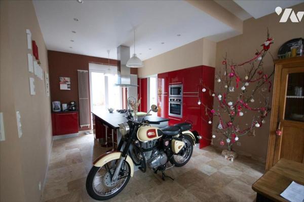 Maison individuelle + 4 logements loués