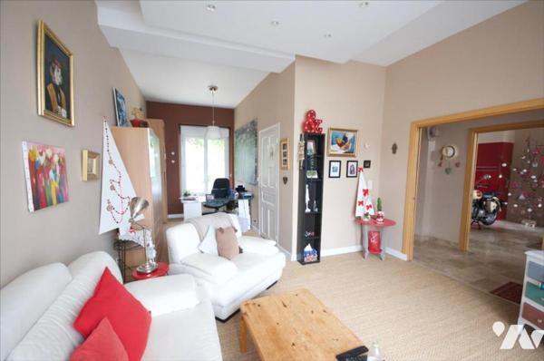 Maison individuelle + 4 logements loués