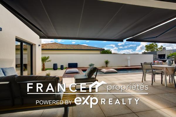 Villa contemporaine 2022 avec piscine et prestations haut de gamme