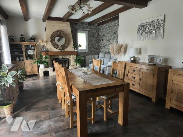 Jolie maison avec vue et terrain