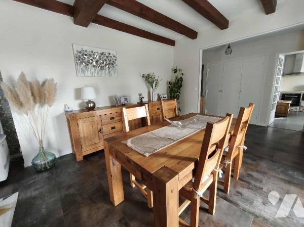 Jolie maison avec vue et terrain