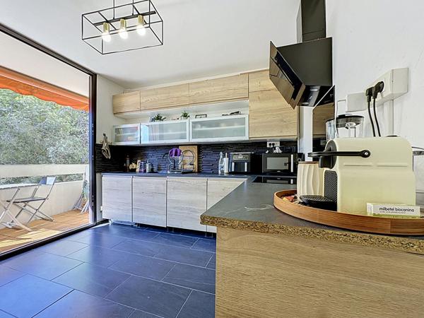 Appartement Marseille 3 pièce(s) 71 m2, cave