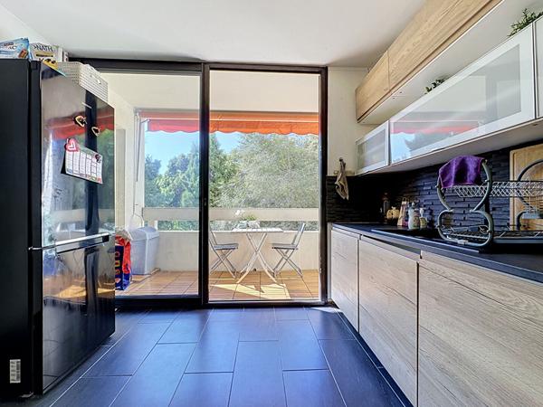 Appartement Marseille 3 pièce(s) 71 m2, cave