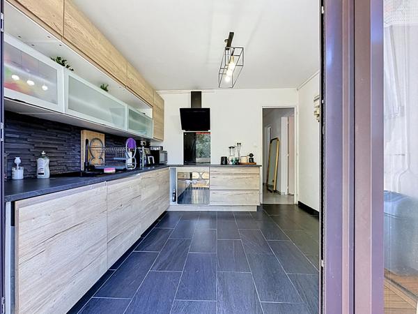 Appartement Marseille 3 pièce(s) 71 m2, cave