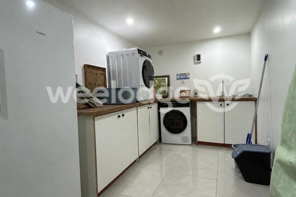 Maison à vendre 4 pièces de 92,27 m² à Roquemaure