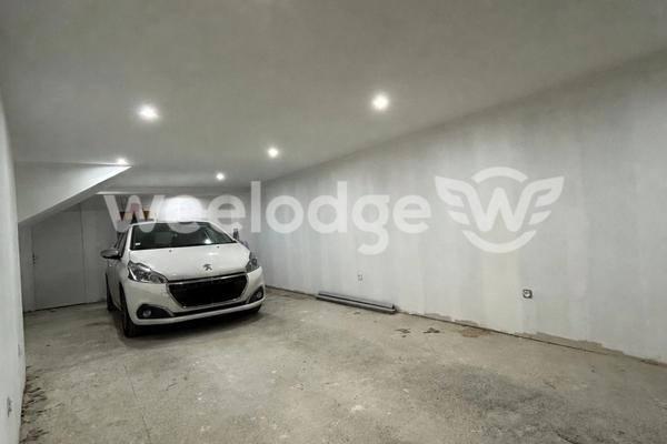 Maison à vendre 4 pièces de 92,27 m² à Roquemaure