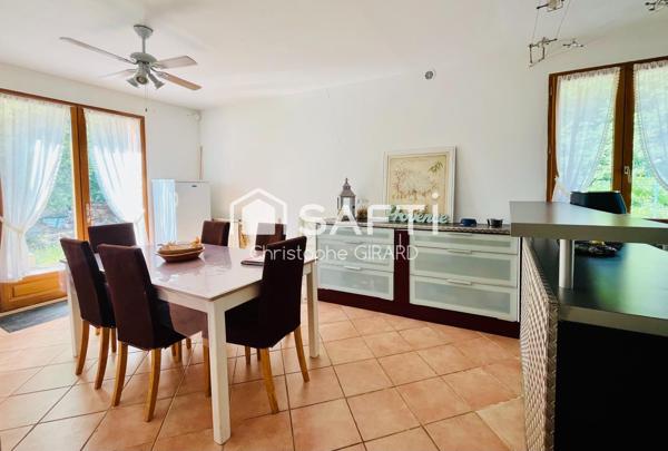 Villa de 173 m² avec  Piscine sur Terrain de 1502 m²
