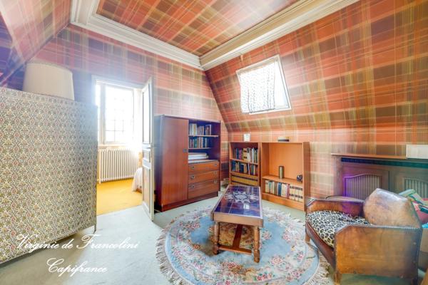 A vendre-Propriété avec Vue sur la Marne–Parc Arboré, Pavillon Indépendant & Berge Privative-Parcelle de 1890m2-304 m2