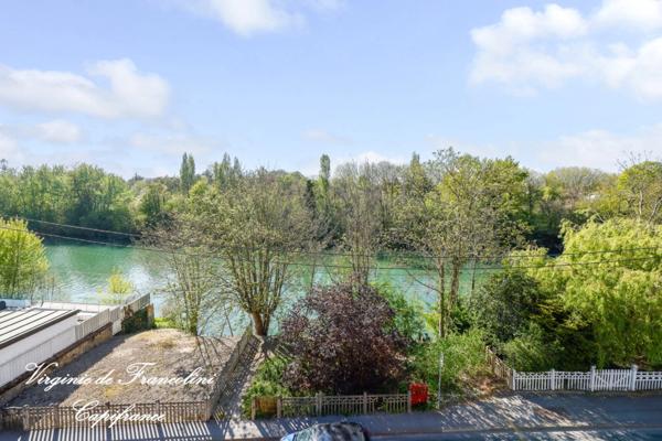 A vendre-Propriété avec Vue sur la Marne–Parc Arboré, Pavillon Indépendant & Berge Privative-Parcelle de 1890m2-304 m2