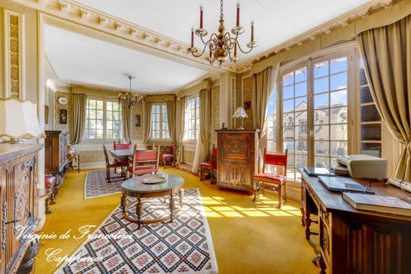 A vendre-Propriété avec Vue sur la Marne–Parc Arboré, Pavillon Indépendant & Berge Privative-Parcelle de 1890m2-304 m2