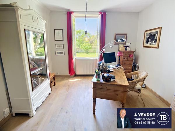 Bourgoin-Jallieu (38300) ST ALBAN DE ROCHE - CENTRE VILLAGE - PROPRIETE A VENDRE