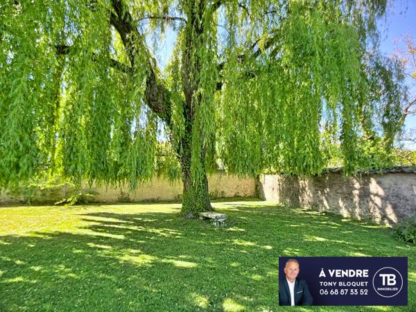 Bourgoin-Jallieu (38300) ST ALBAN DE ROCHE - CENTRE VILLAGE - PROPRIETE A VENDRE