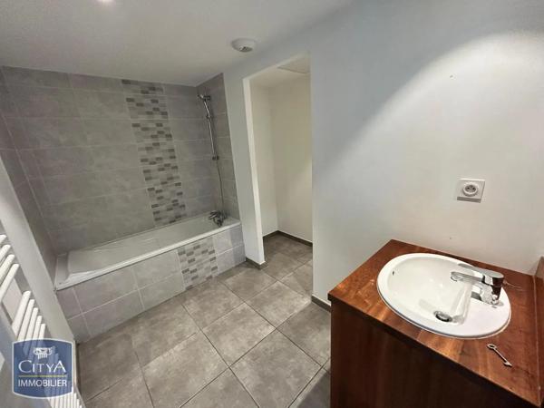 Maison à louer 4 pièces 87.15m² Perpignan (66000)