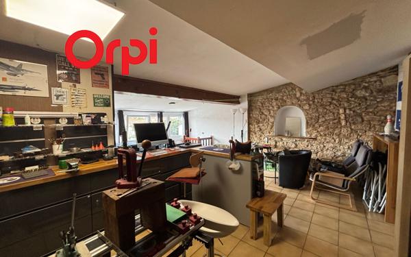 Maison à vendre    6 pièces •  Port-des-Barques