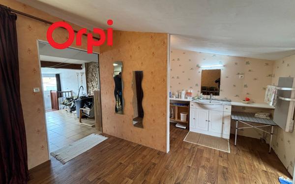 Maison à vendre    6 pièces •  Port-des-Barques