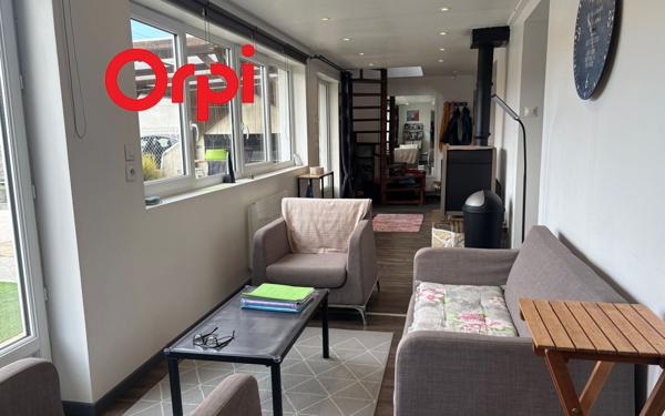 Maison à vendre    6 pièces •  Port-des-Barques