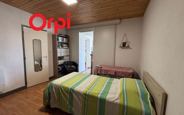 Maison à vendre    6 pièces •  Port-des-Barques