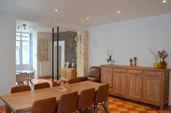 Maison 9 pièces et studio – Candé (49)