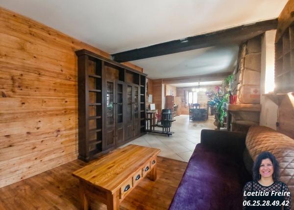 Appartement
         4 pièces
        - 114 m² 325 000 € *
