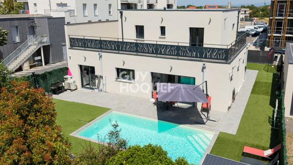 AUBIERE - Villa moderne de 185 m² avec piscine